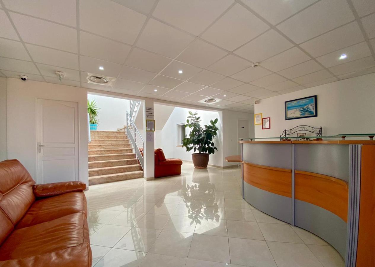 Hotel Myriam Vias Plage Экстерьер фото